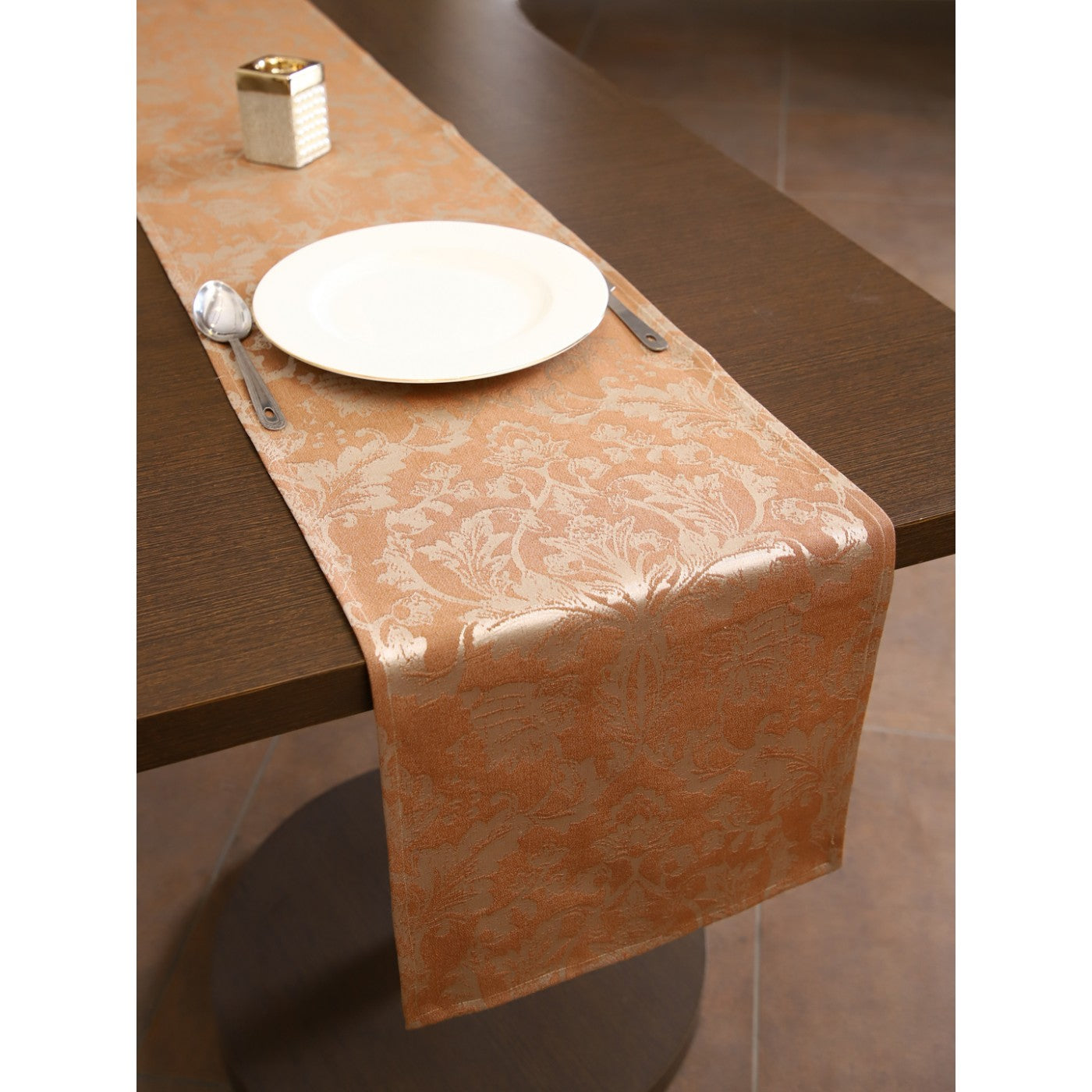 Jacquard Table Runner Unveiling Traditional Elegance, Abstract Sophistication, and Floral Charm