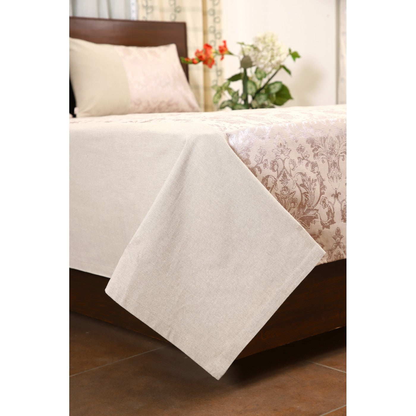 Elegant Fiore Jacquard Double Bed Cover Set with Matching Pillow Covers