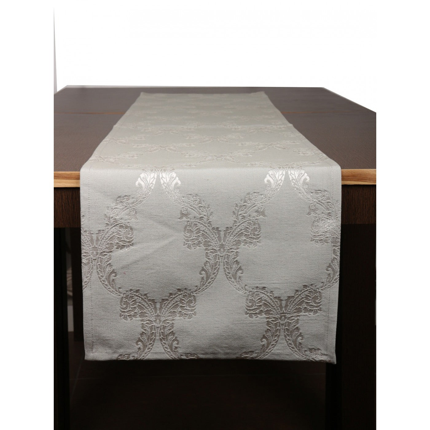 Sophisticated Elegance Ogee Jacquard Table Runner for Timeless Dining Décor